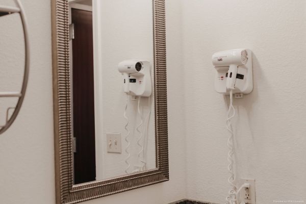 Eastland Suites Hotel & Conference Center Bloomington
